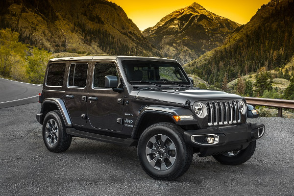 Jeep Wrangler 2018 4 portes.jpg